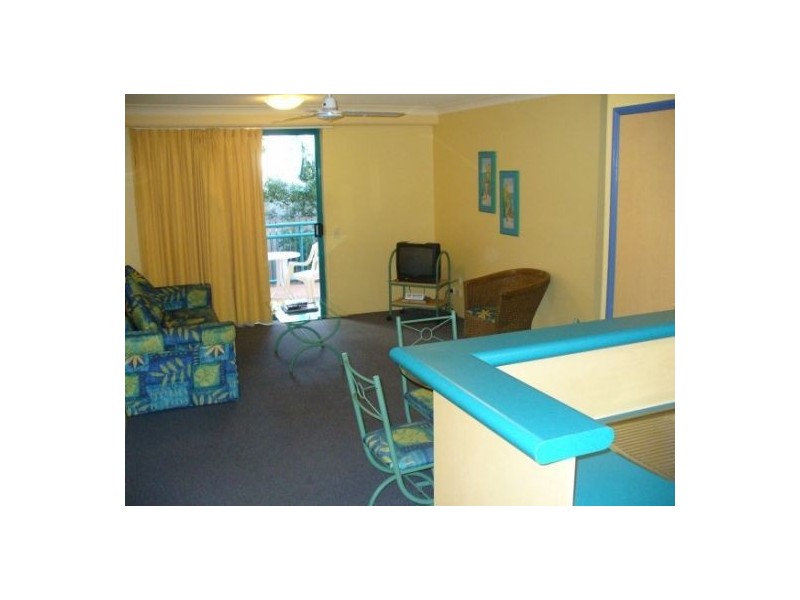 12 Anne st, Broadbeach QLD 4218