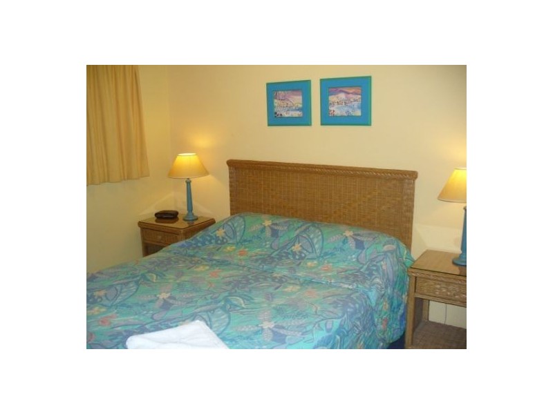 12 Anne st, Broadbeach QLD 4218