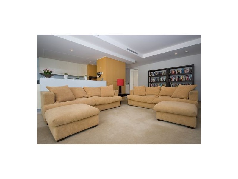 201/19 Albert Ave, Broadbeach QLD 4218