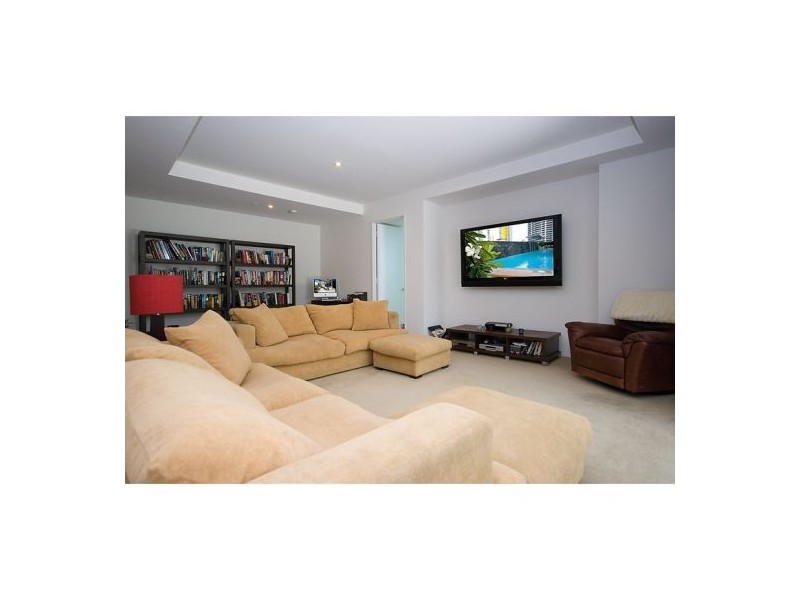 201/19 Albert Ave, Broadbeach QLD 4218