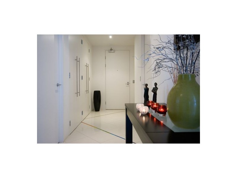 201/19 Albert Ave, Broadbeach QLD 4218