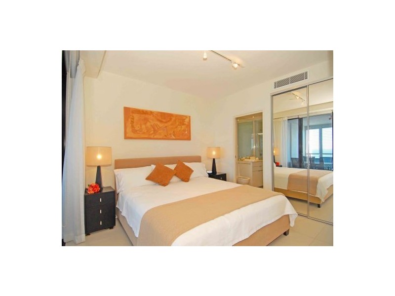 1803 14 George Ave, Broadbeach QLD 4218