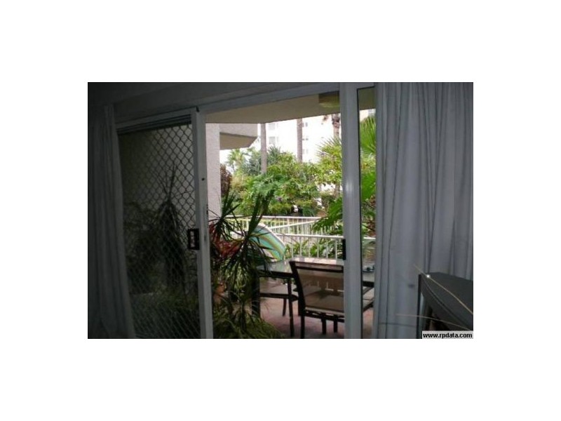 36 Australia Ave, Broadbeach QLD 4218