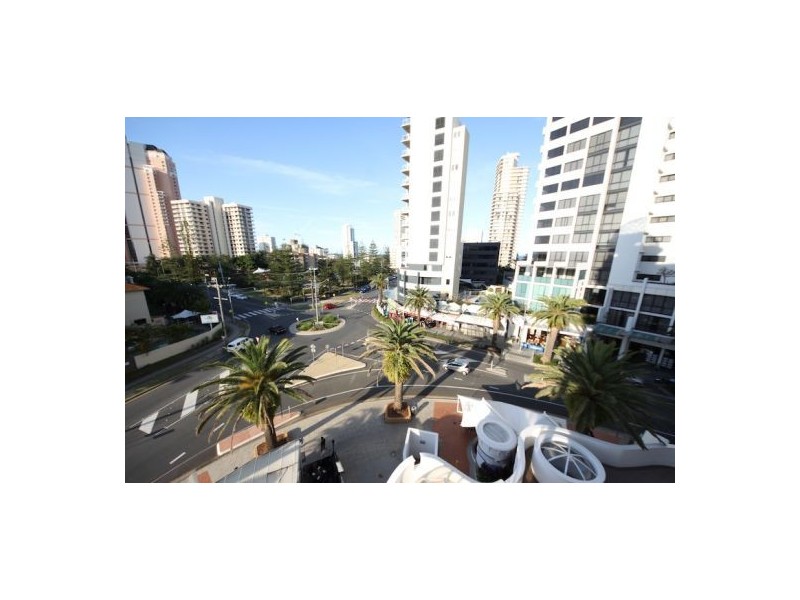 1-24 Queensland ave, Broadbeach QLD 4218