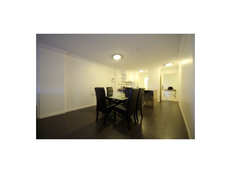 1-24 Queensland ave, Broadbeach QLD 4218