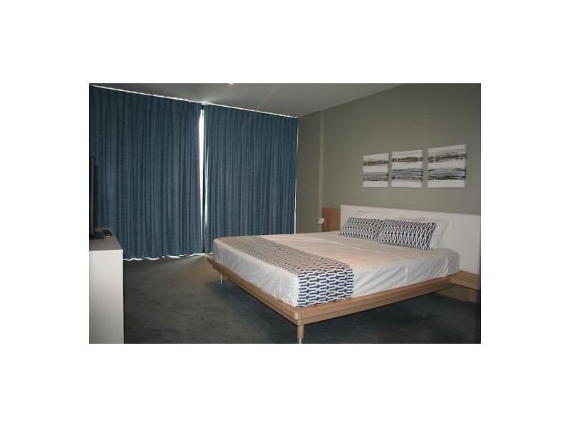 1103/19 albert ave, Broadbeach QLD 4218