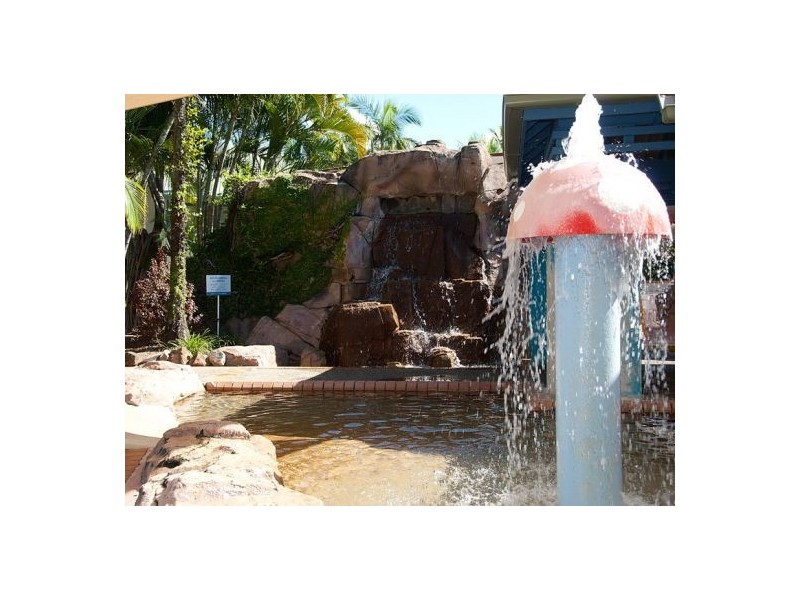 136/10 Alexandra avenue, Broadbeach QLD 4218