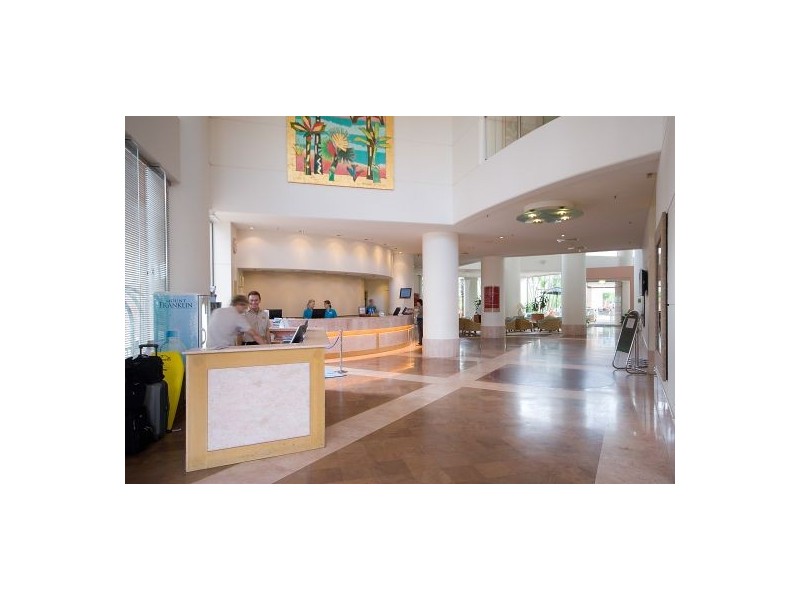 2801 gold coast highway, Broadbeach QLD 4218