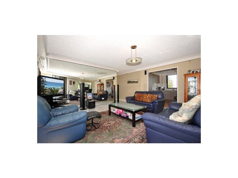 4 Thornton, Surfers Paradise QLD 4217