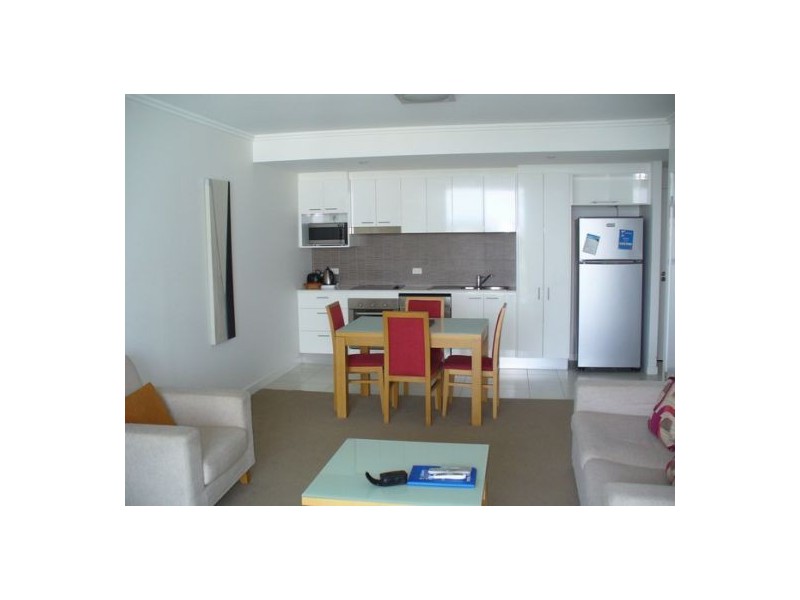 2307 Freshwater, Broadbeach QLD 4218