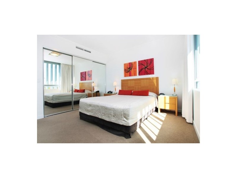 2307 Freshwater, Broadbeach QLD 4218