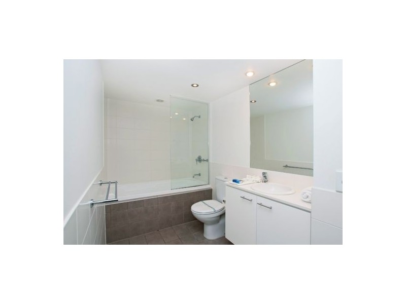 2307 Freshwater, Broadbeach QLD 4218