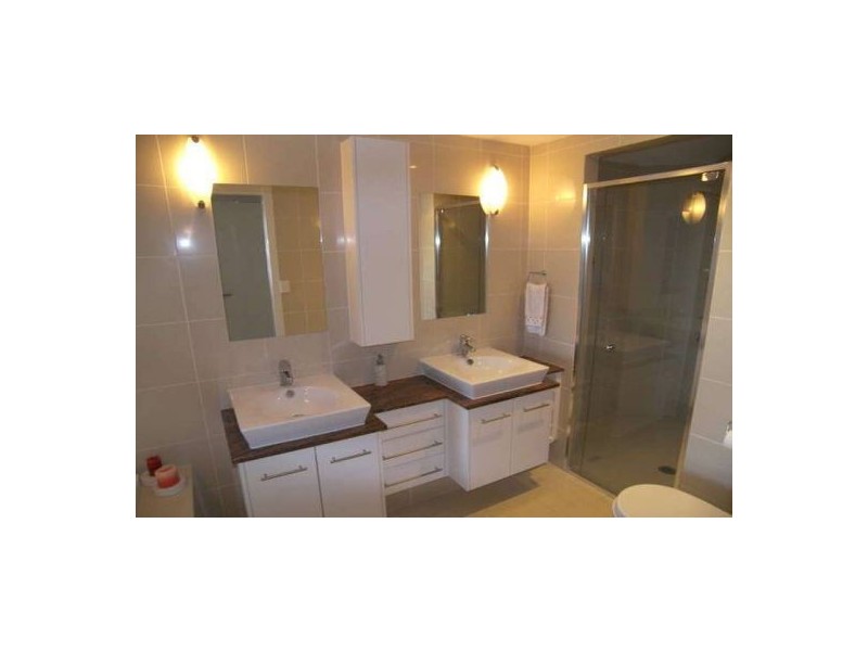 Broadbeach QLD 4218