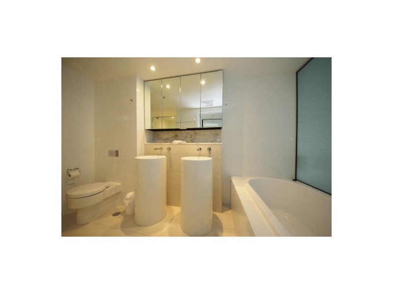 1404/7 Charles Avenue, Broadbeach QLD 4218