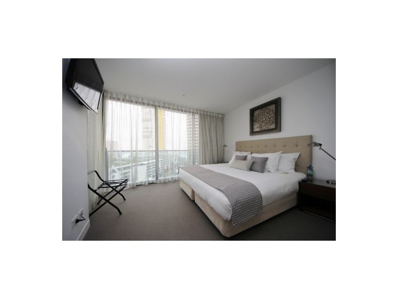 902/7 Charles Avenue, Broadbeach QLD 4218