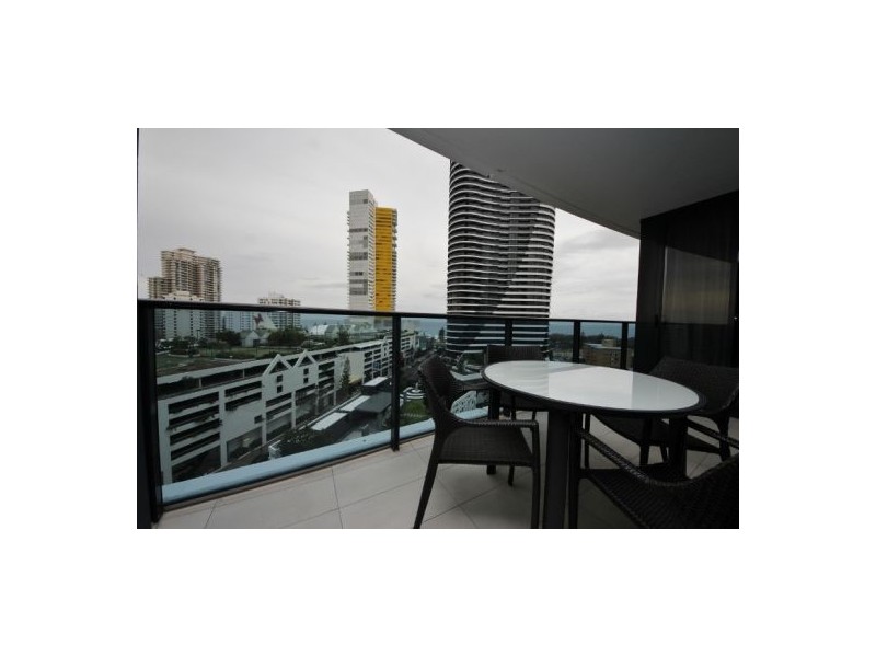 902/7 Charles Avenue, Broadbeach QLD 4218