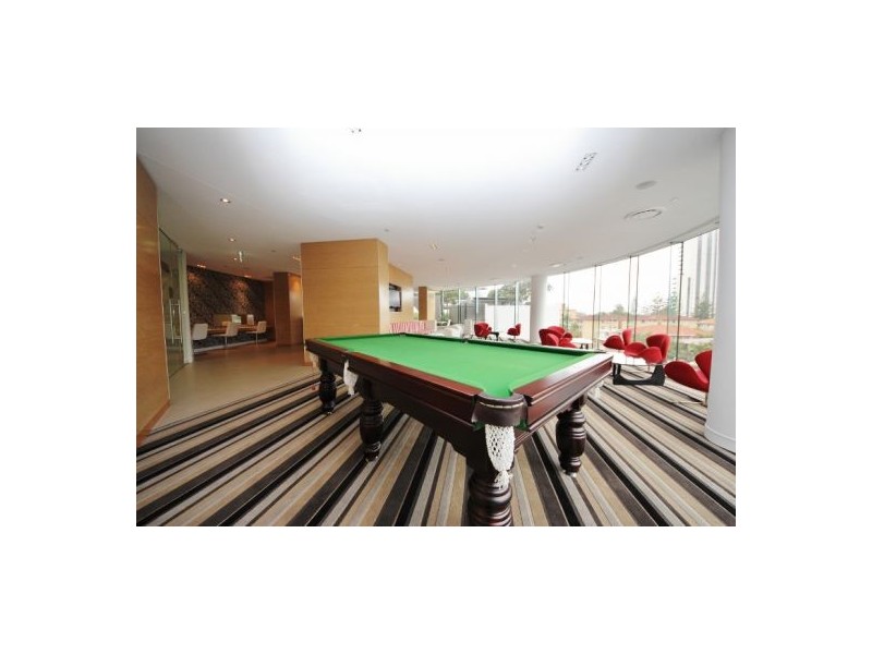 902/7 Charles Avenue, Broadbeach QLD 4218