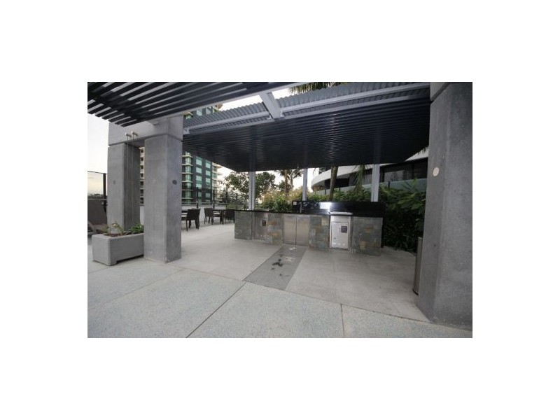 902/7 Charles Avenue, Broadbeach QLD 4218