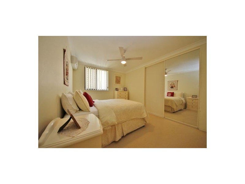 8 Australia Avenue, Broadbeach QLD 4218