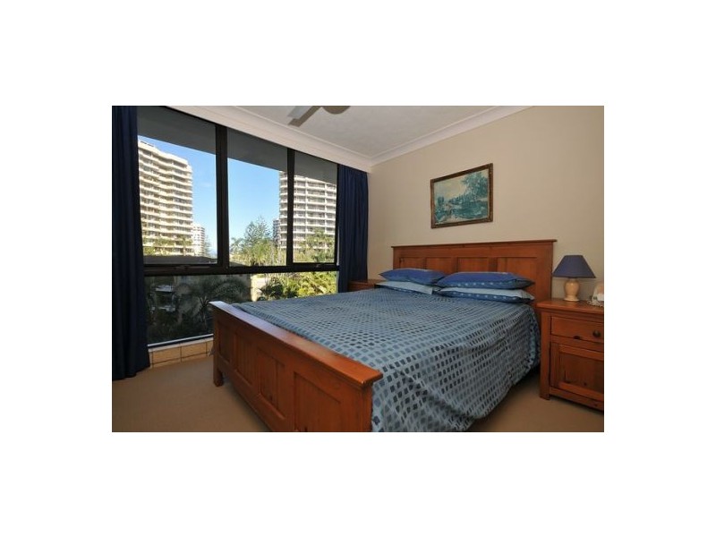 15 Acapulco, Surfers Paradise QLD 4217