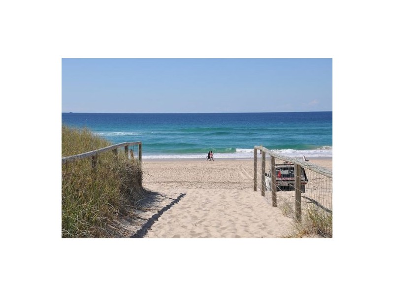 15 Acapulco, Surfers Paradise QLD 4217