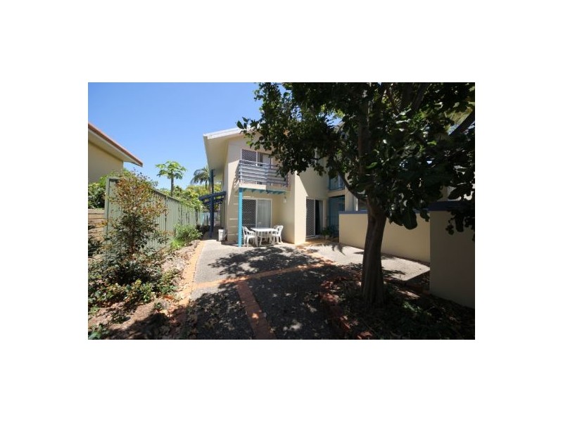 10 Alexandra Avenue, Broadbeach QLD 4218