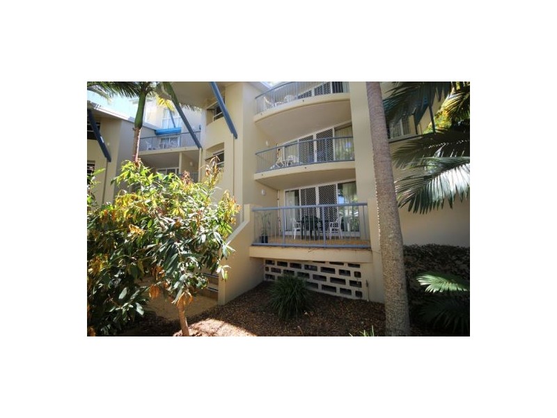 52/10 Alexandra Avenue, Broadbeach QLD 4218