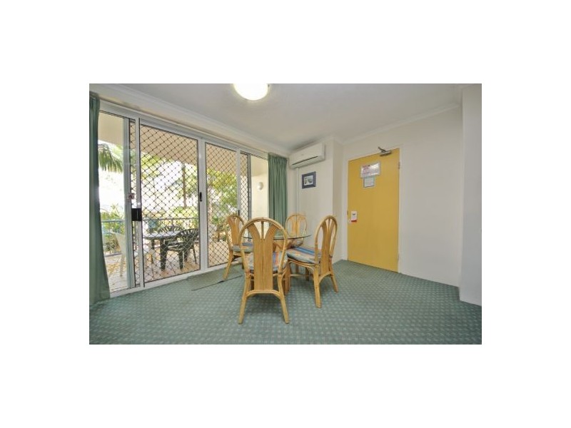 52/10 Alexandra Avenue, Broadbeach QLD 4218