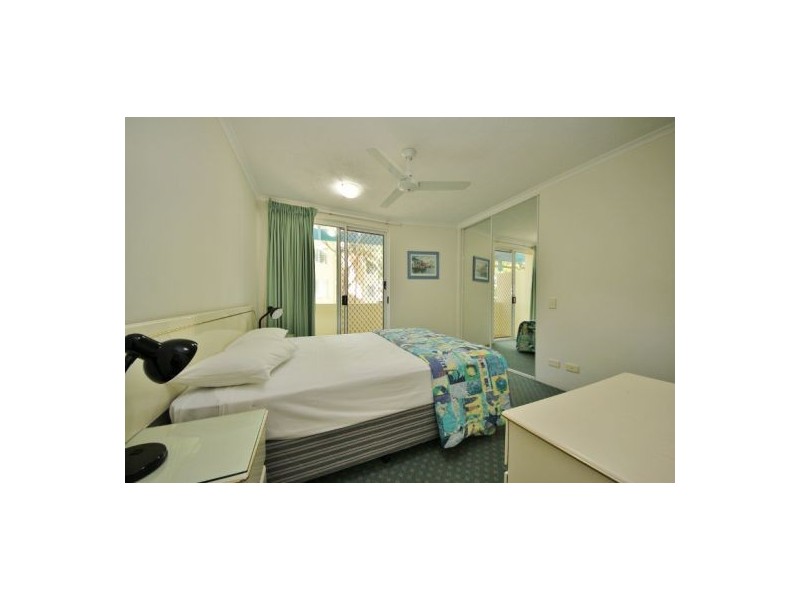 52/10 Alexandra Avenue, Broadbeach QLD 4218