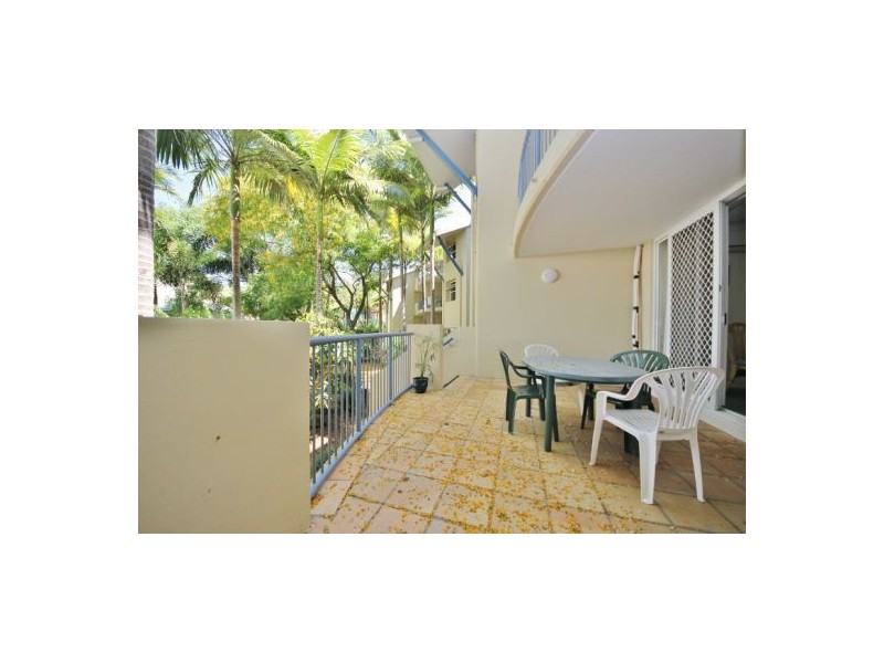 52/10 Alexandra Avenue, Broadbeach QLD 4218