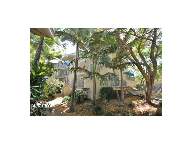 52/10 Alexandra Avenue, Broadbeach QLD 4218