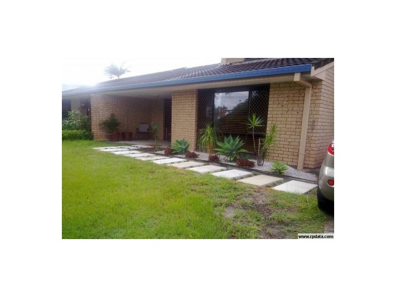 4/50 T E Peters Drive, Broadbeach Waters QLD 4218