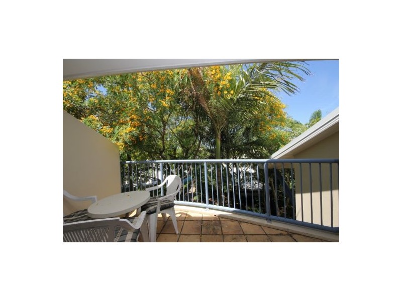 14 Alexander Avenue, Broadbeach QLD 4218