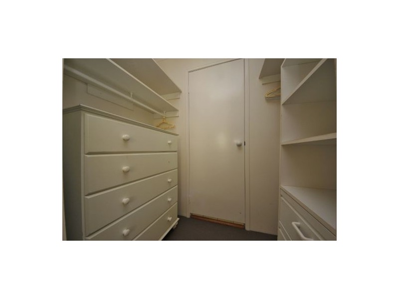 14 Alexander Avenue, Broadbeach QLD 4218