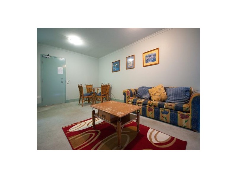 805 Surf parade, Broadbeach QLD 4218
