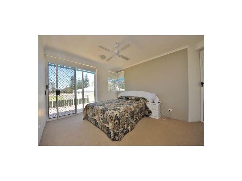 98/10 Alexander Avenue, Broadbeach QLD 4218