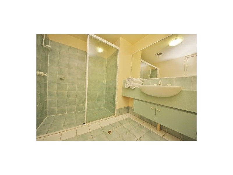 168/10 Alexandra, Broadbeach QLD 4218