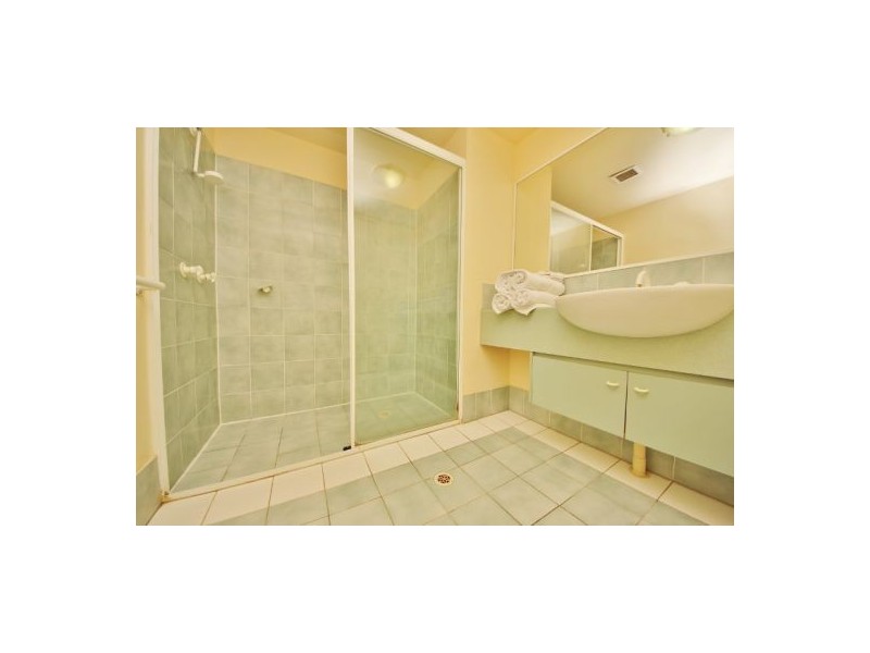 168/10 Alexandra, Broadbeach QLD 4218