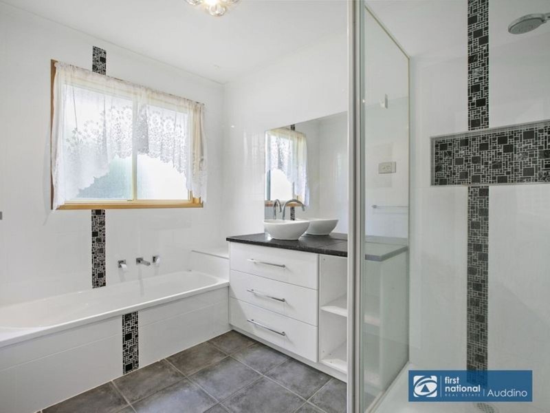 7 James Court, Leongatha VIC 3953
