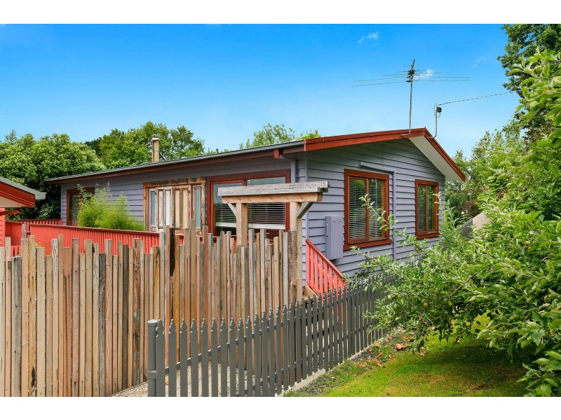 46 Victoria Road, Loch VIC 3945