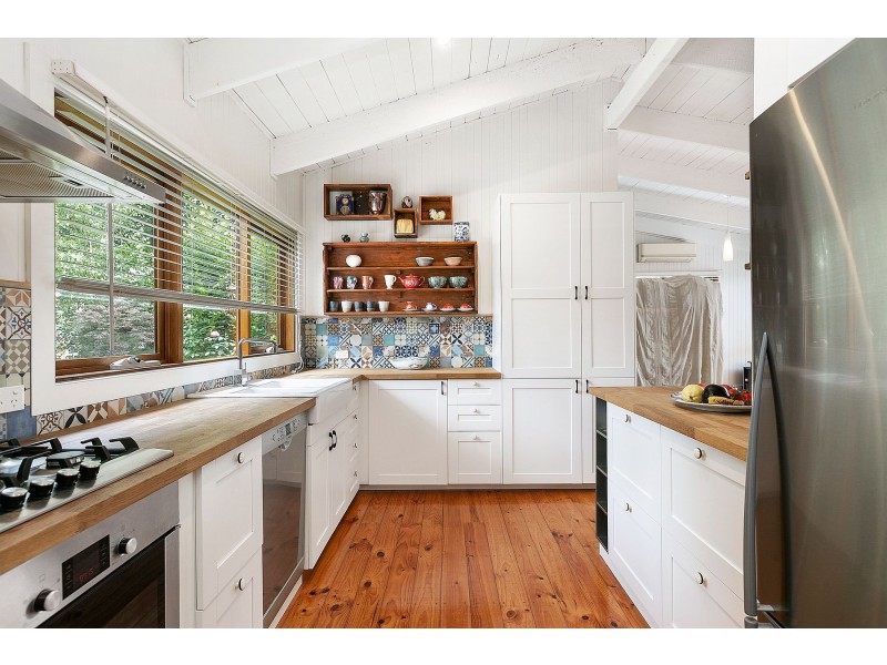 46 Victoria Road, Loch VIC 3945