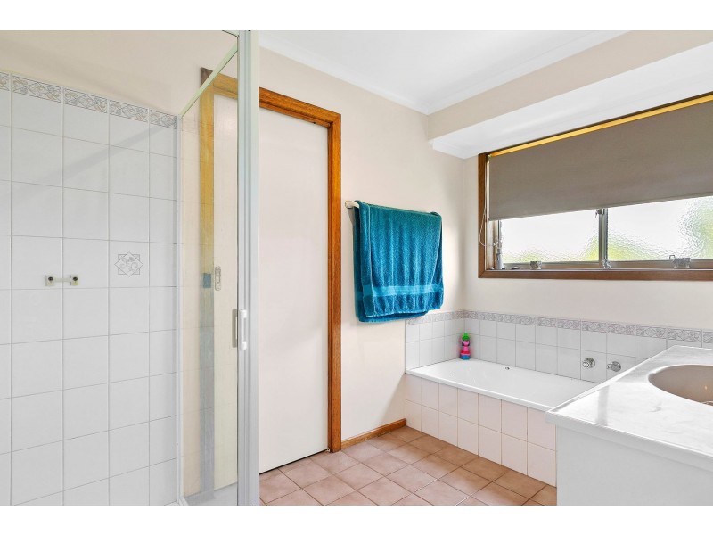 37 Valley View Parade, Korumburra VIC 3950