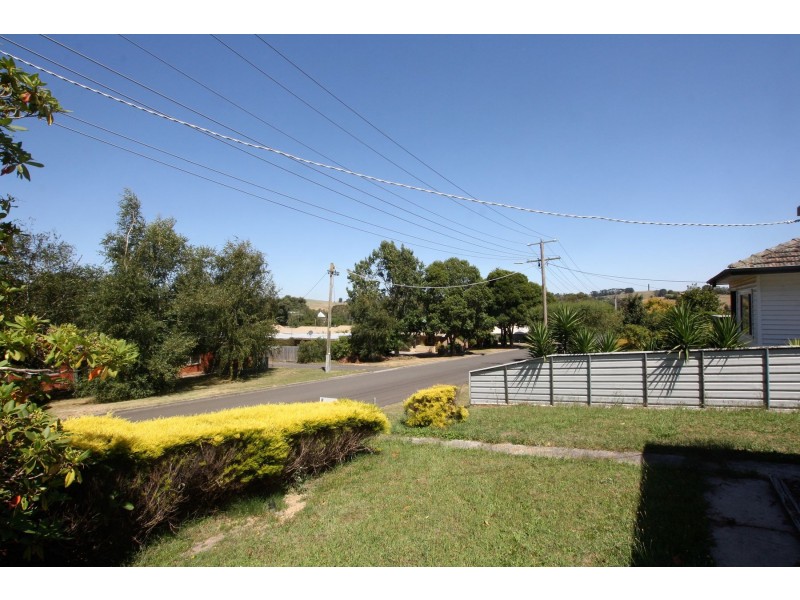 7 Ruddville Avenue, Korumburra VIC 3950