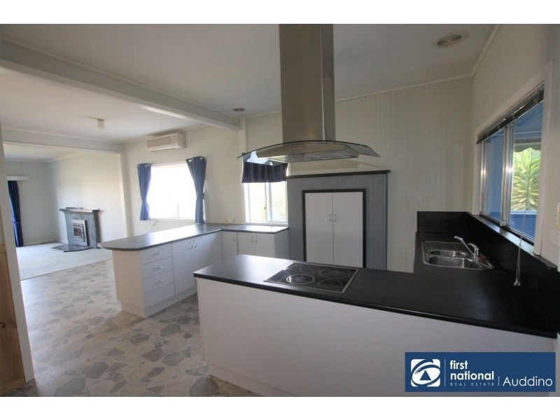 17 Bates Avenue, Korumburra VIC 3950