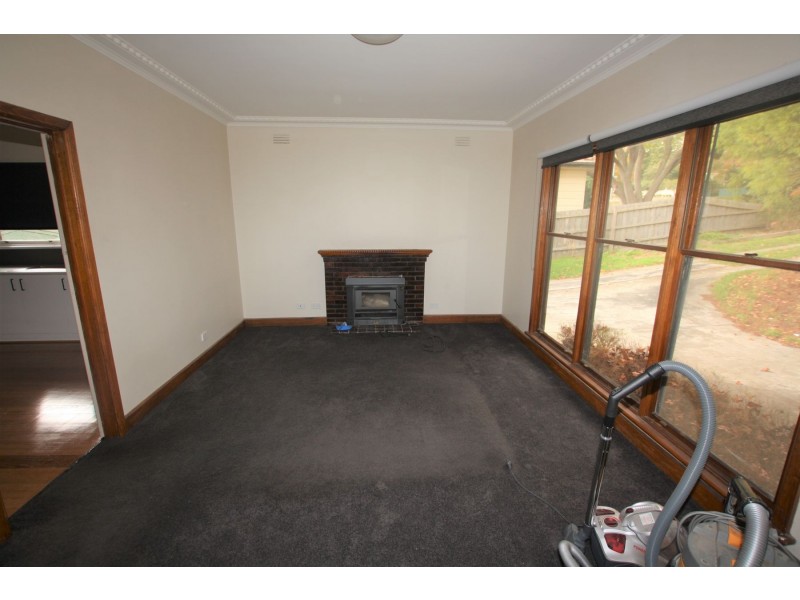 9 Jeffrey Street, Leongatha VIC 3953