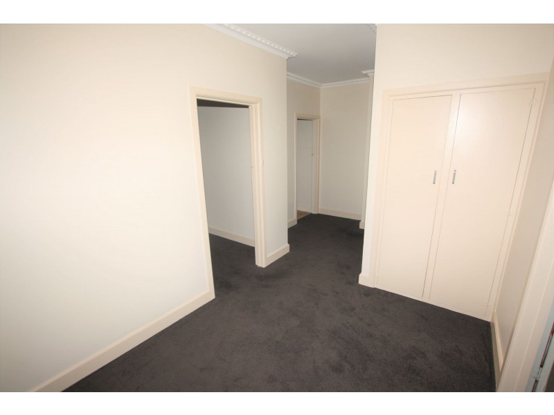 9 Jeffrey Street, Leongatha VIC 3953