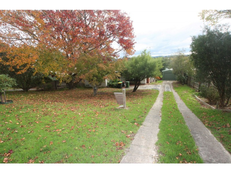 9 Jeffrey Street, Leongatha VIC 3953