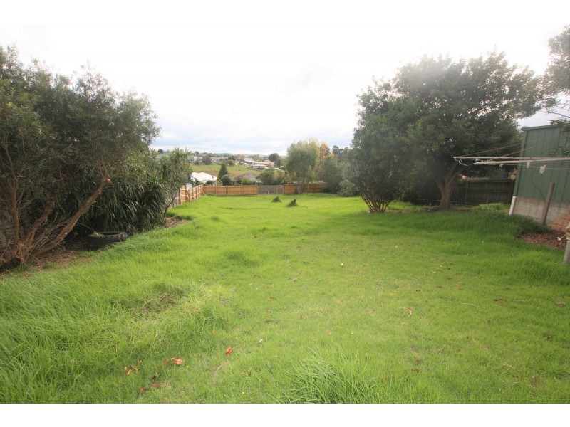 9 Jeffrey Street, Leongatha VIC 3953