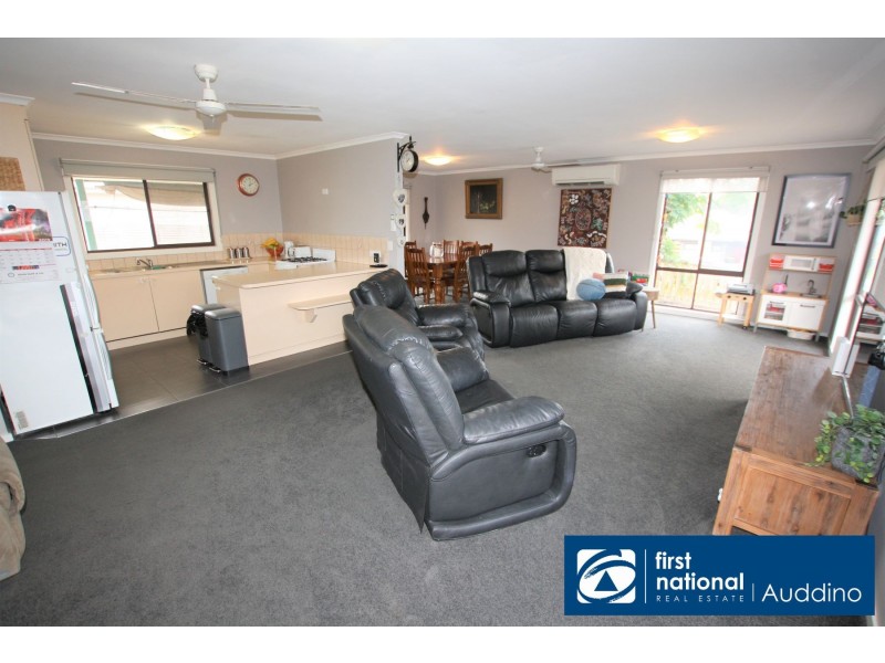 17 Queen Street, Loch VIC 3945