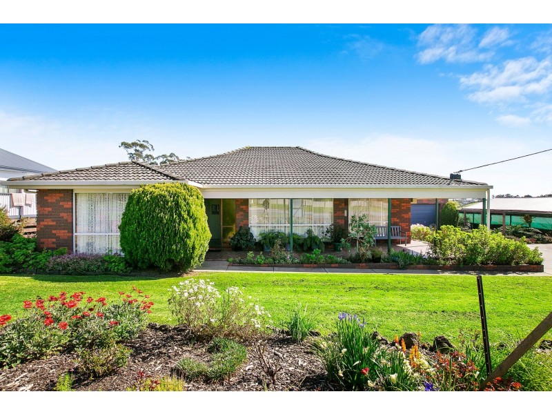 32 Nyora Road, Poowong VIC 3988